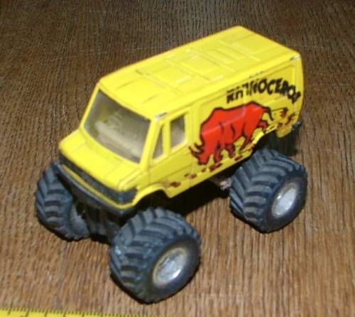 Mc Toys ~ Rhinoceros ~ Loose