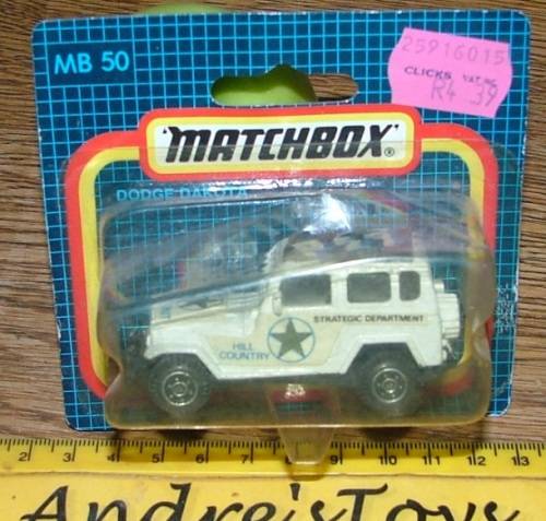 Dodge Dakota in a 1990 Matchbox short card