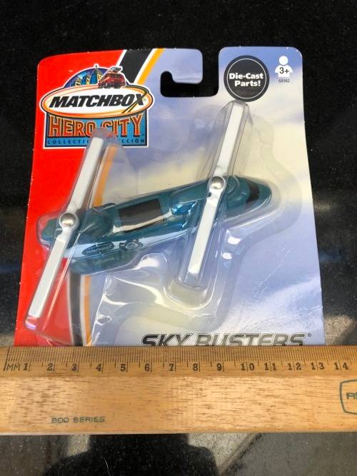 2002 Matchbox ~ Skybusters ~ Transport Helicopter ~ Mint on card