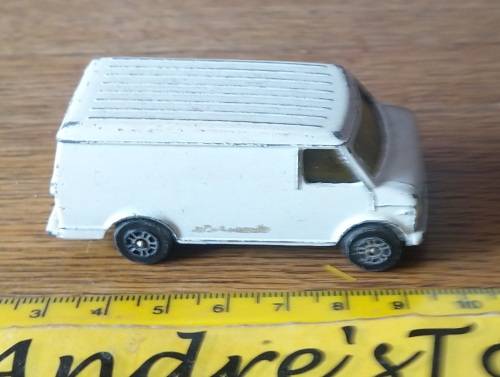 Corgi  ~  US Van ~  loose