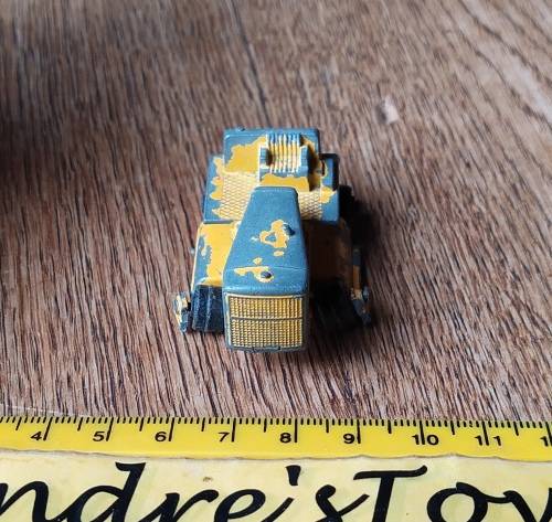 Matchbox / Lesney  ~ No18 Caterpillar D8  ~ Spares or repairs
