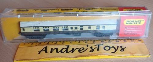 Model train ~ Hornby Minitrix  ~ N Scale - N 303 ~ Couch ~ Cased