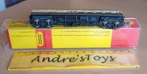 Model train ~ Hornby Minitrix  ~ N Scale - N 303 ~ Couch ~ Cased