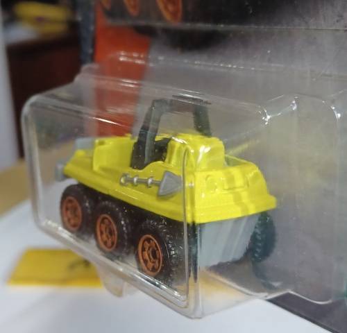 2016 Matchbox ~ 121/125 ATV 6x6 ~ Mint on Long card