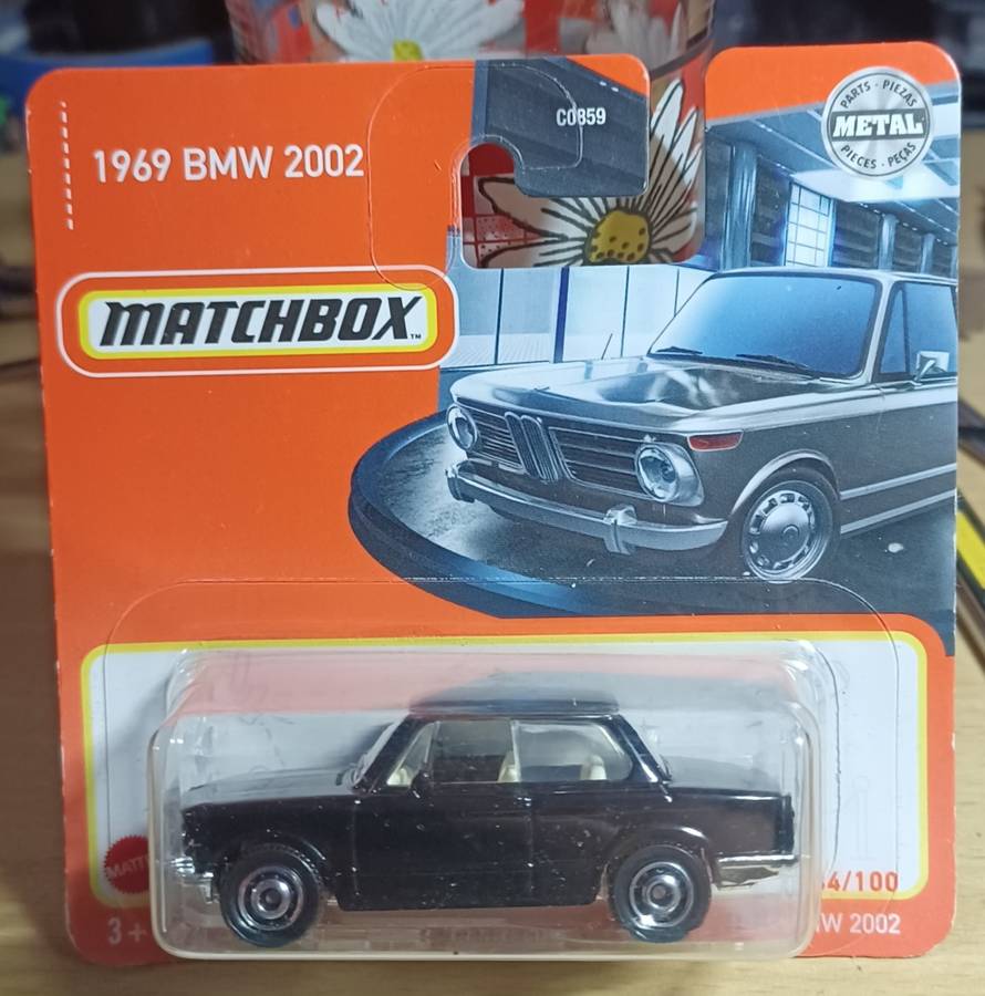 2021 Matchbox `Short Card` ~ No84/100 1969 BMW 2002