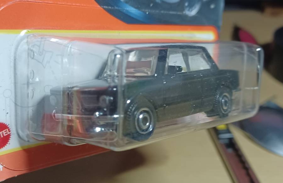 2021 Matchbox `Short Card` ~ No84/100 1969 BMW 2002