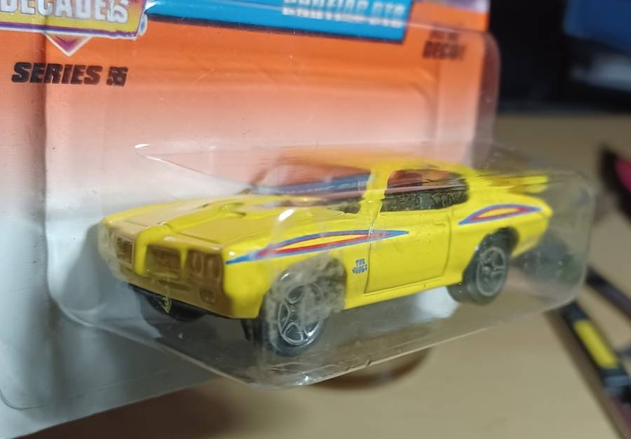 1997 Matchbox ~ Long Card` ~ #38 Pontiac GTO
