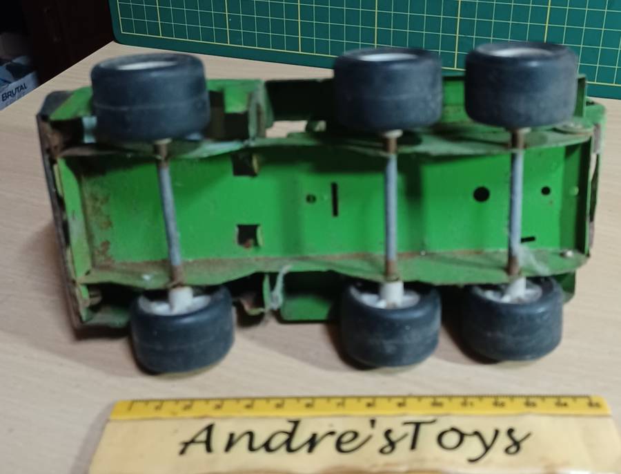 Vintage Metal (tin-plate) Cement truck