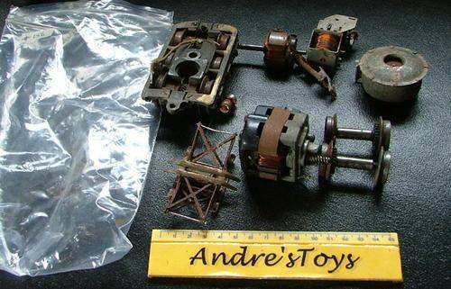 Model Train ~ Lionel O Gauge ~ bits and pieces