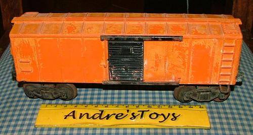 Model Train ~ Lionel O Gauge ~ Box Car