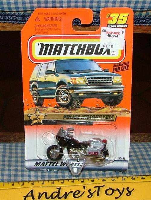Matchbox ~ 1998 - No35 Police Motorcycle ~  Mint on Long card