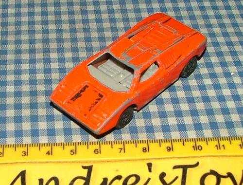 Matchbox / Lesney ~ No27 Lamborghini Countach ~ loose