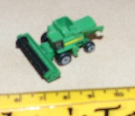 MICRO MACHINES ~ Combine-haverster  - 1989 - Galoob Toys