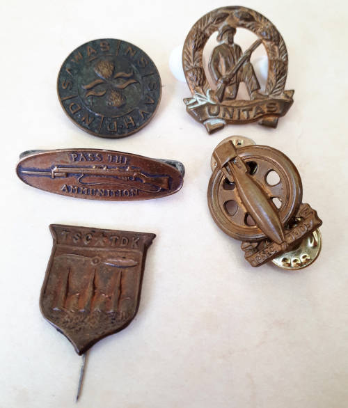 SA Military badges 2 x Tiffy badges Unitas Commando Badge, WWII S.A.W.A.S badge, Pass the Ammunition