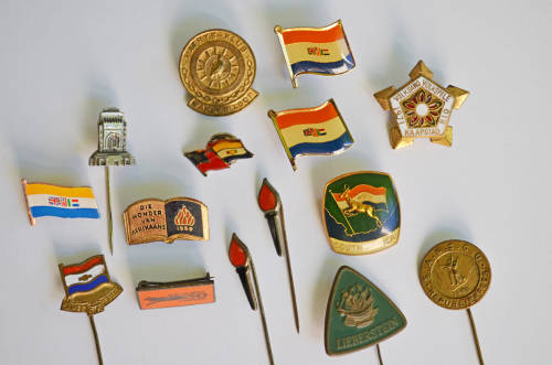 South African Republic 1960s selection of 15 vintage pin badges