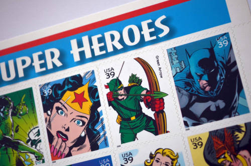 DC Comics Warner Comic Con 2018 exclusive Limited Edition collectors pins and set of stamps