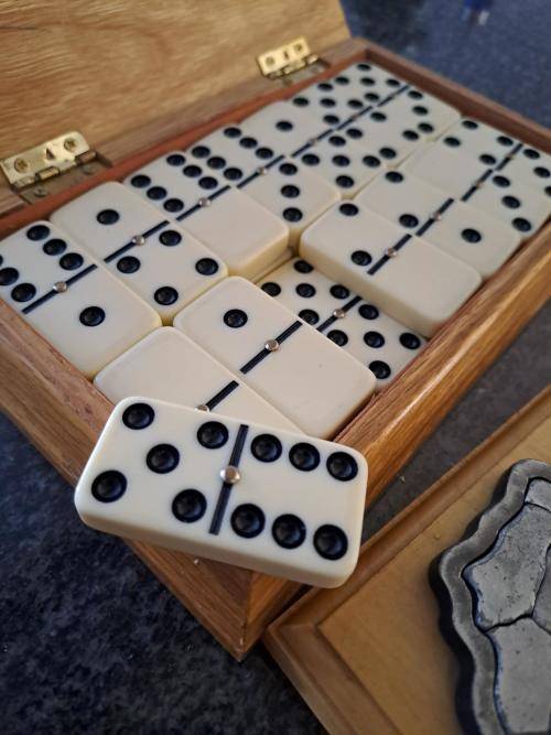 Noughts and Crosses in brass, vintage Domino box set and Africa Metal Puzzle (roughly 20 cm x 15 cm)