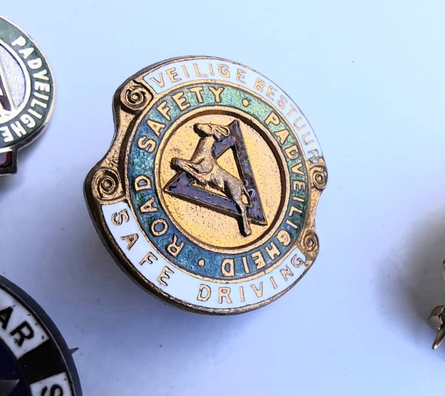 S.A R. Railway 5-Year Safety badge (sterling silver hallmarking) + 9 x SA Road Safety pin badges