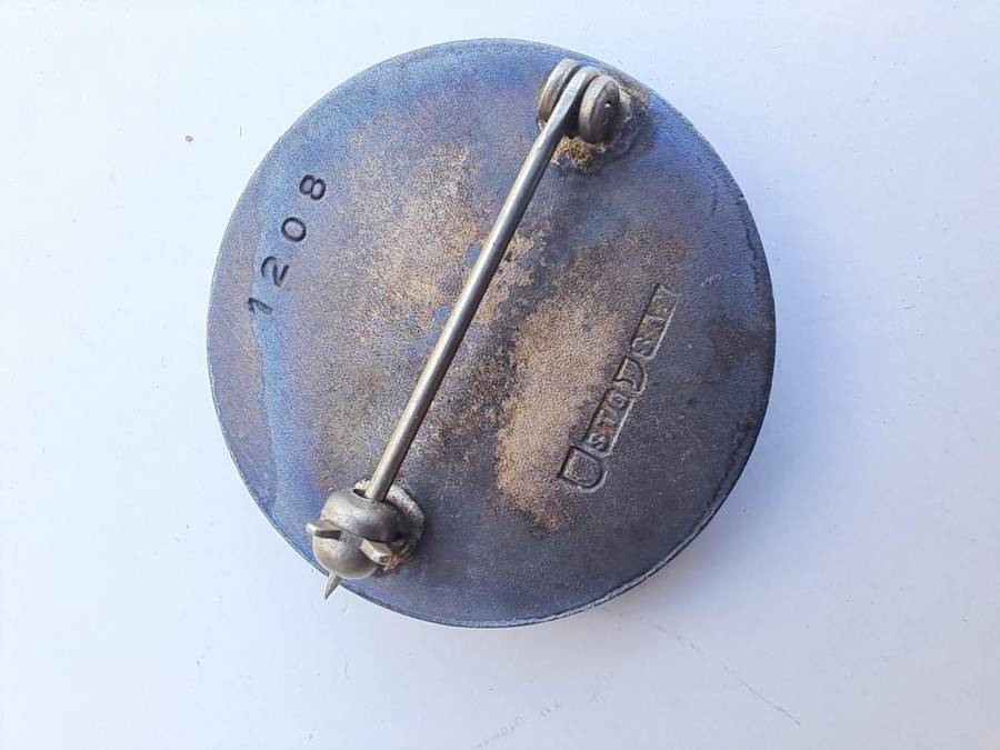 S.A R. Railway 5-Year Safety badge (sterling silver hallmarking) + 9 x SA Road Safety pin badges