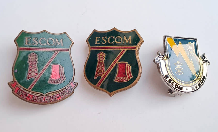 Vintage historic South African banks pin badges and Eskom pin badges