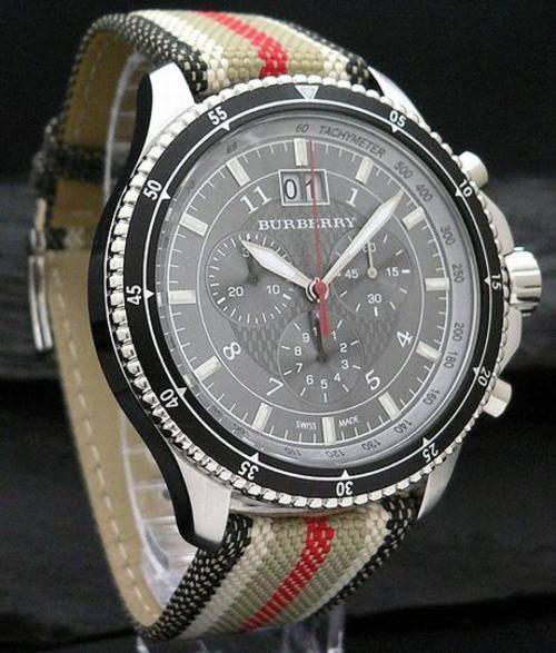 AWESOME WATCH!!Burberry Endurance Chronograph W/ Box Papers etc**R6299**