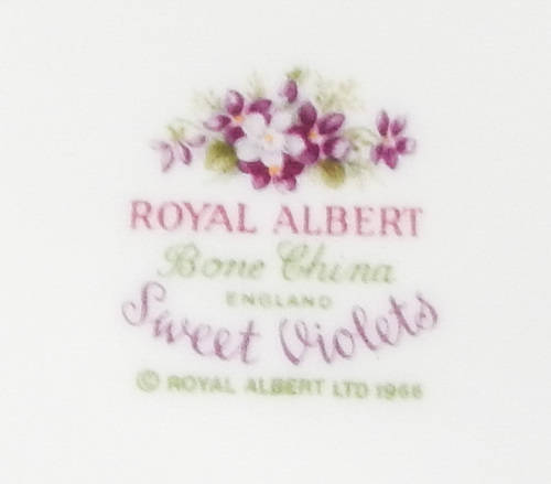 Royal Albert " Sweet Violets " Two Handled Lidded Sugar Bowl - Made In England