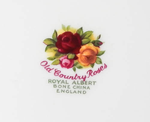 Royal Albert " Old Country Roses " Teapot - Original 1962 Backstamp - Made In England