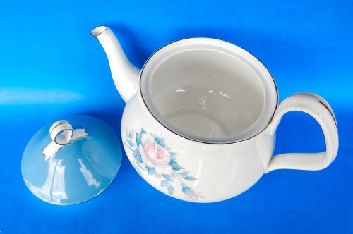 Royal Albert " Sorrento " Large Teapot - Made In England