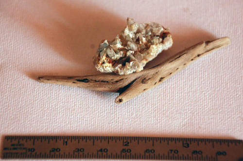 Natural quartz with ajoite from Messina