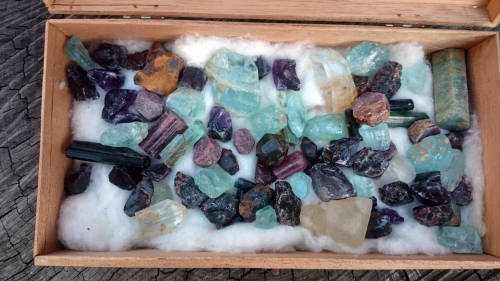 Mixed lot: Aquamarine, Garnet, Tourmaline, Topaz, Opal, Ruby & Amethyst