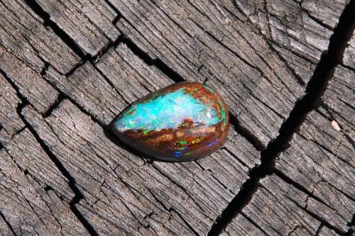 Beautiful pear shaped boulder Opal cabochon 5ct