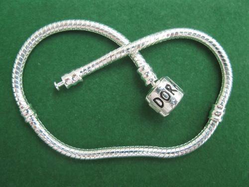 *** STUNNING 925 SILVER PANDORA STYLE BRACELET ***