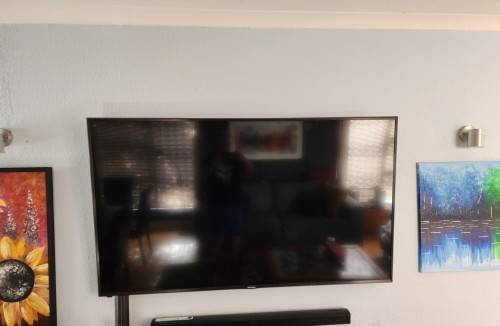 Hisense 65N3000UW 65` UHD 4K LED Smart TV