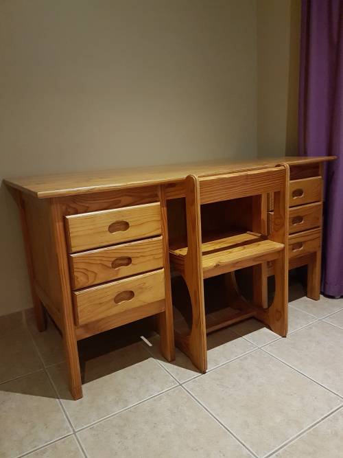 Pine Kids Desk