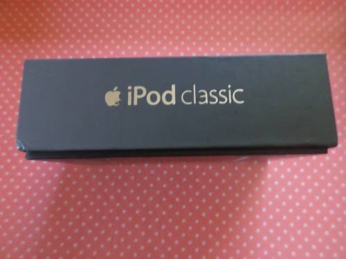iPod Classic 160GB Pristine condition original box with manuals and unused earphones