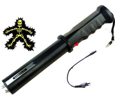 Self-Defense Stun Gun With Rechargeable Battery And Flashlight Function
