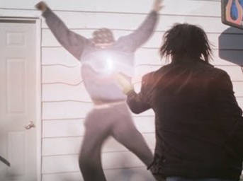 Self-Defense Stun Gun With Rechargeable Battery And Flashlight Function