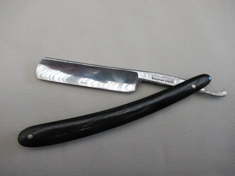 C.J. Heljestrand Sweden Cutthroat Razor