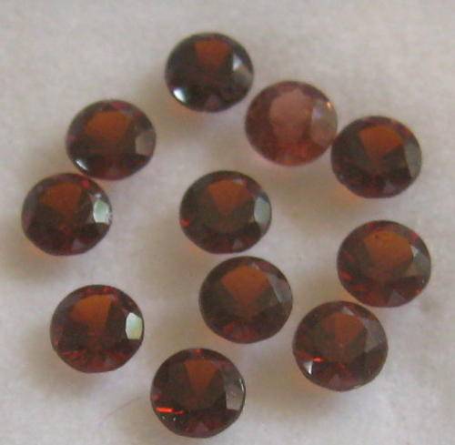SUPER Round cut Pyrope Garnets,  3 mm