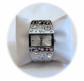 Ladies Diva Stainless Steel Bangle Quartz Watch - White Face Adorned with Austrian Crystals