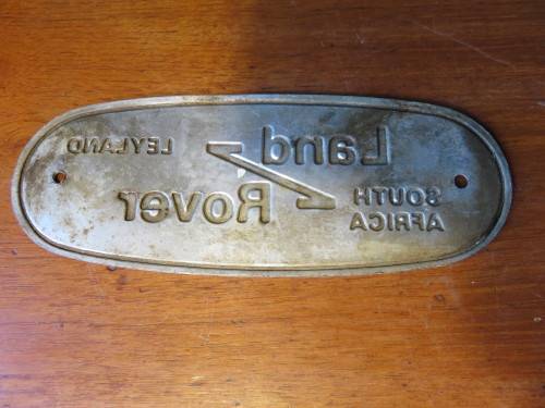 Land Rover badge