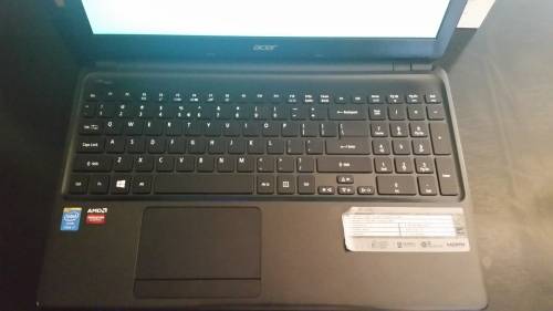 Acer Aspire E1-572G - Intel Core i7-4500U - 15,6" - 1 TB HDD - 8 GB RAM - AMD Radeon R7 M265 & FREE