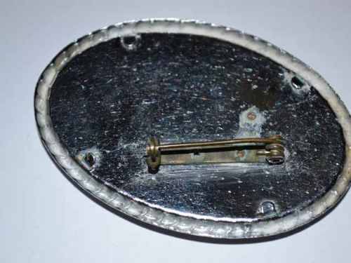 Set of two Vintage Brooches