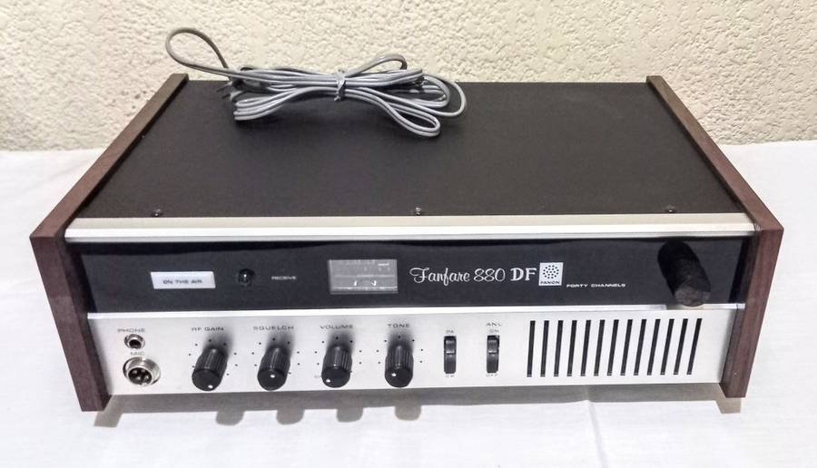 Fanon Fanfare 880DF, 40 Channel Citizens Band Radio Transceiver.