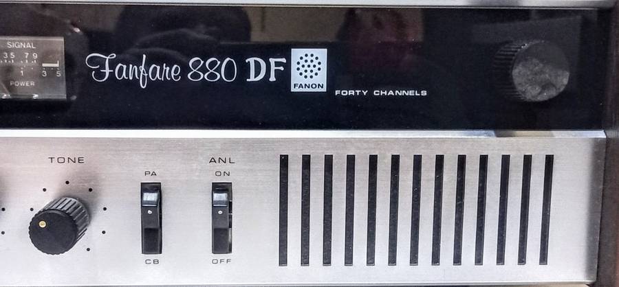 Fanon Fanfare 880DF, 40 Channel Citizens Band Radio Transceiver.