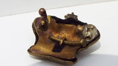 ROYAL CROWN BADGE