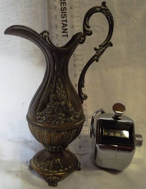 VINTAGE MINIATURE BRASS JUG ORNAMENT