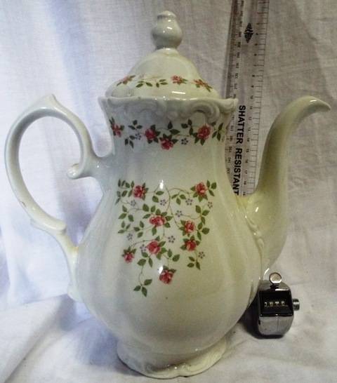 COLLECTABLE Stunning Large Tea Pot Made by Pontesa in Spain