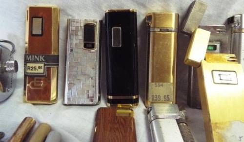 COLLECTABEL VINTAGE LIGHTERS