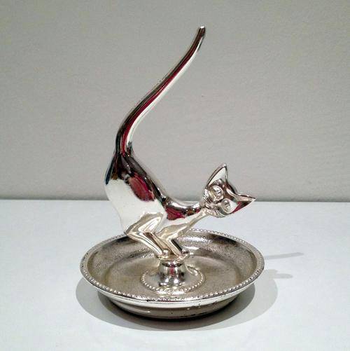 'Mayfair Collection' 1960s CAT RING MINDER (no. 148) in original box (Made in England) **RARE**